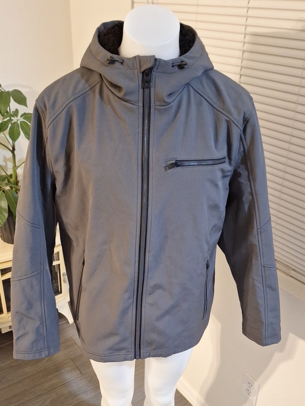 Guess Men's Hooded Performance Jacket in Charcoal Gray